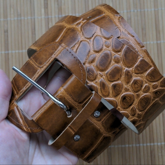 Artisan handmade belt in crocodile alligator reptile style 30"-33" - Picture 11 of 11